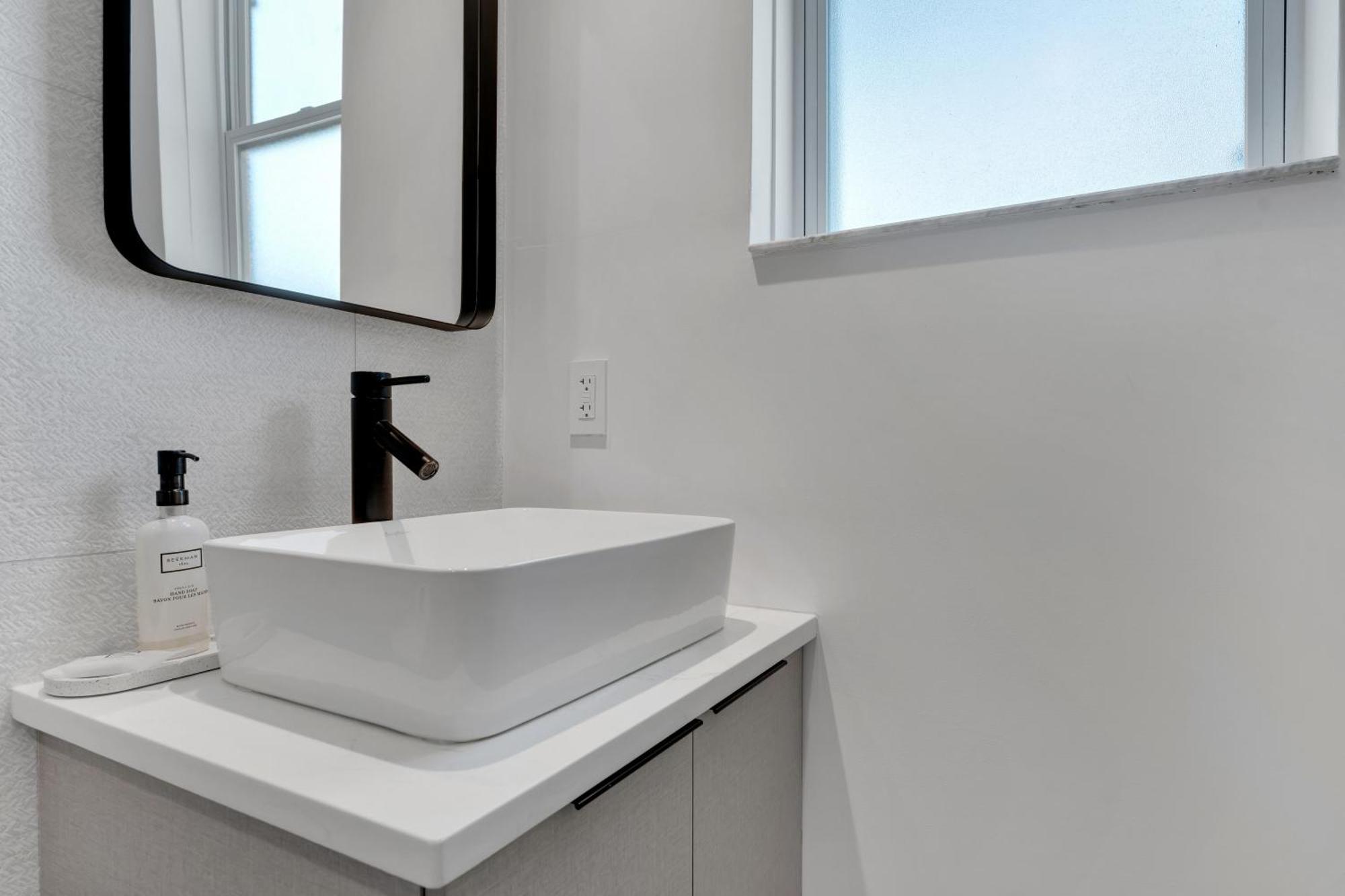The St Laurent Guest Rooms Asbury Park Exteriör bild